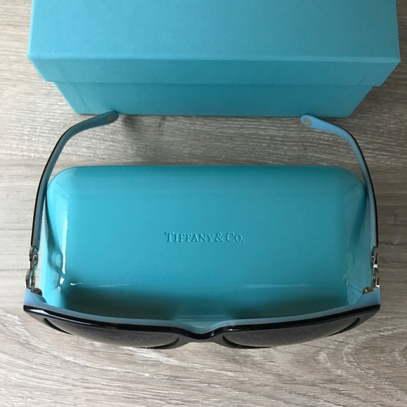 BNIB Tiffany & Co Square Infinity Sunglasses! ? main image 5